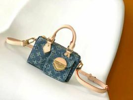 Picture of LV Lady Handbags _SKUfw152741282fw
